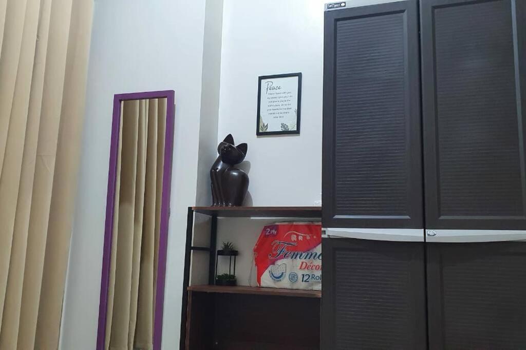 Cherolds Place Lovely 1 Bedroom Condo With Balcony Manila Bagian luar foto