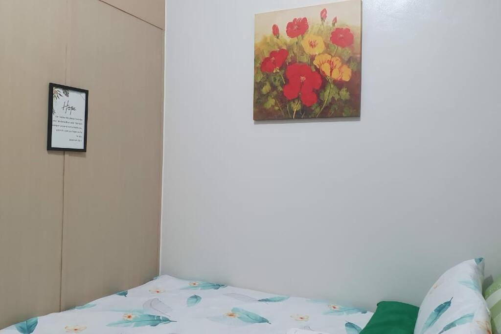 Cherolds Place Lovely 1 Bedroom Condo With Balcony Manila Bagian luar foto